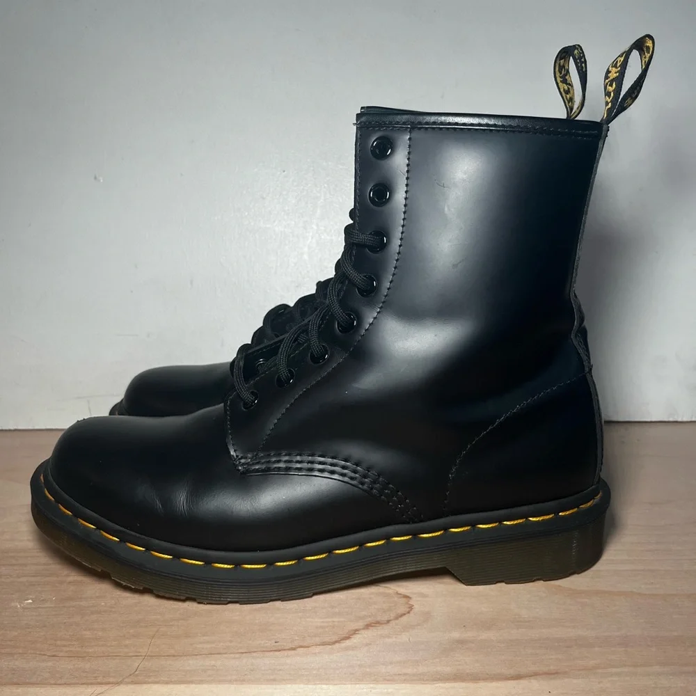 Dr.Martens | Women’s Size 9 | Classic Boot | Medium W - Picture 4 of 9
